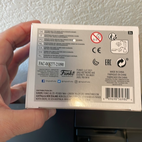 Wall-e rainbow funko pop.  Never out of box. - Picture 5 of 5